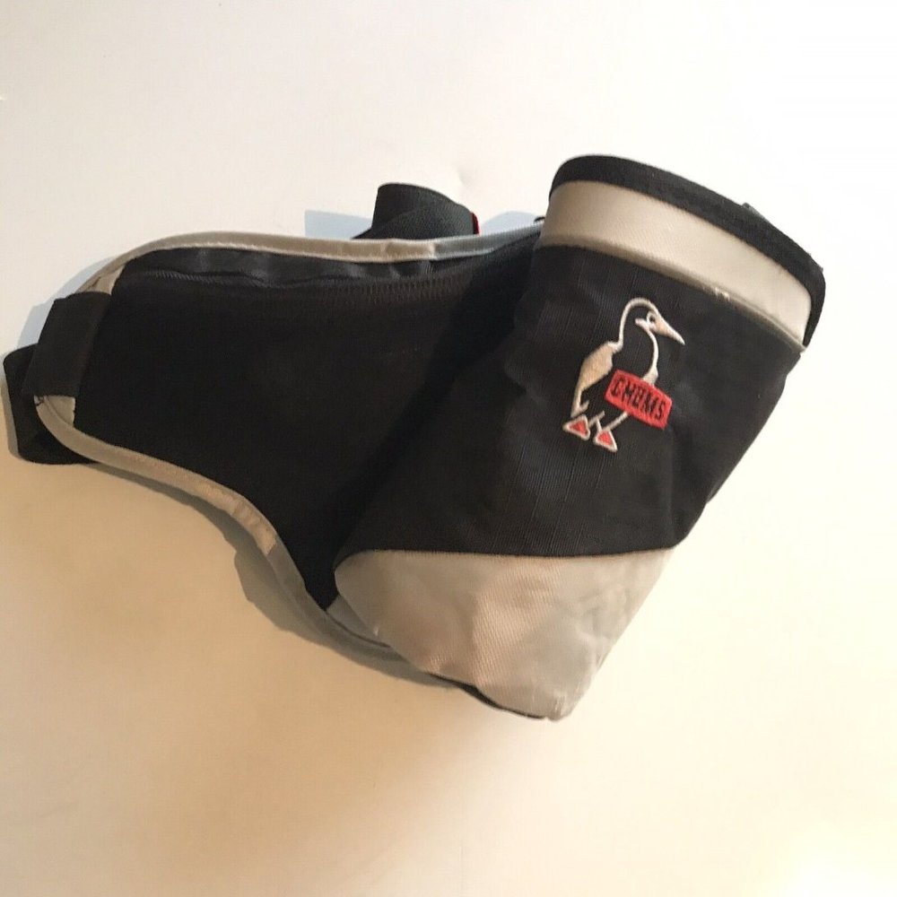 Chums Fanny Pack Black Grey Bag Adjustable w Bottle Holder Ironman 5K 10K Runner
